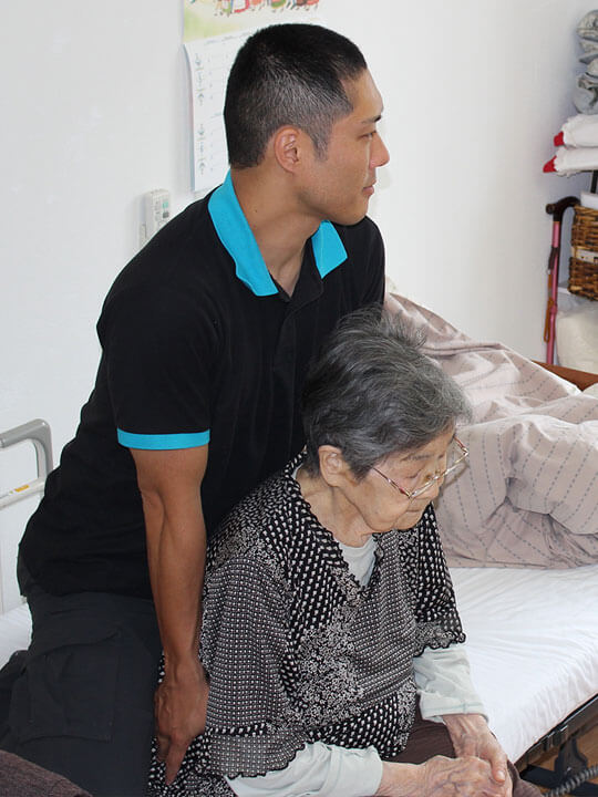 寝返りなどの基本動作訓練